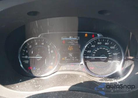 2018 Subaru Forester 2.5I Premium z USA, uszkodzony, nr VIN JF2SJAGC5JH517052